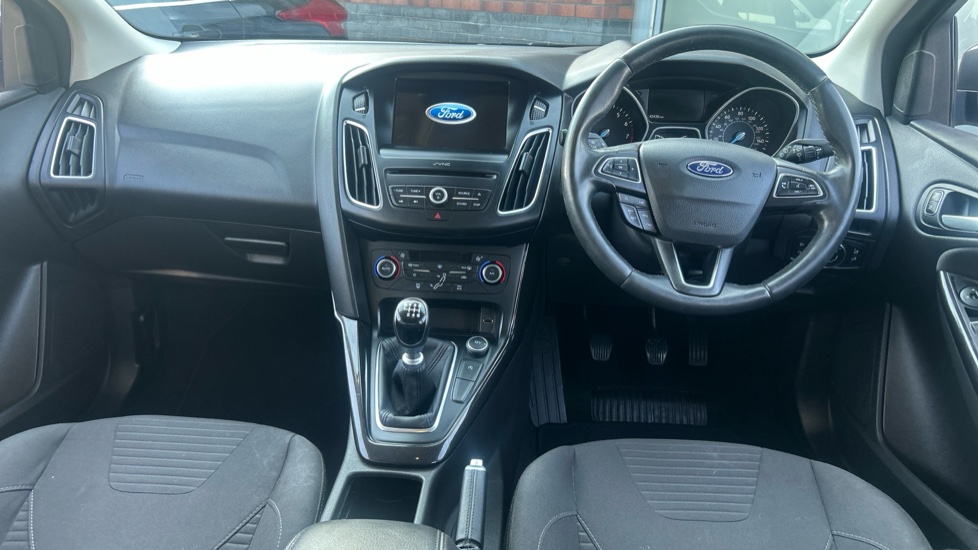 Ford Focus 1.0 EcoBoost 125 Titanium 5dr Petrol Hatchback - Image 14
