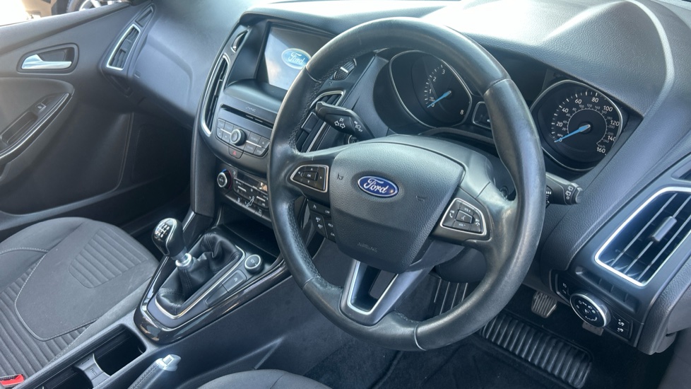Ford Focus 1.0 EcoBoost 125 Titanium 5dr Petrol Hatchback - Image 15