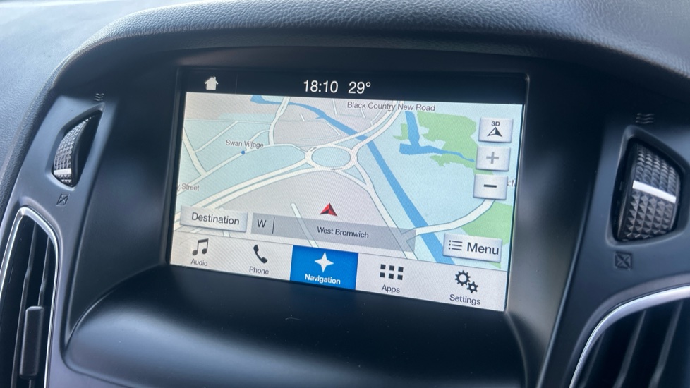 Ford Focus 1.0 EcoBoost 125 Titanium 5dr Petrol Hatchback - Image 32