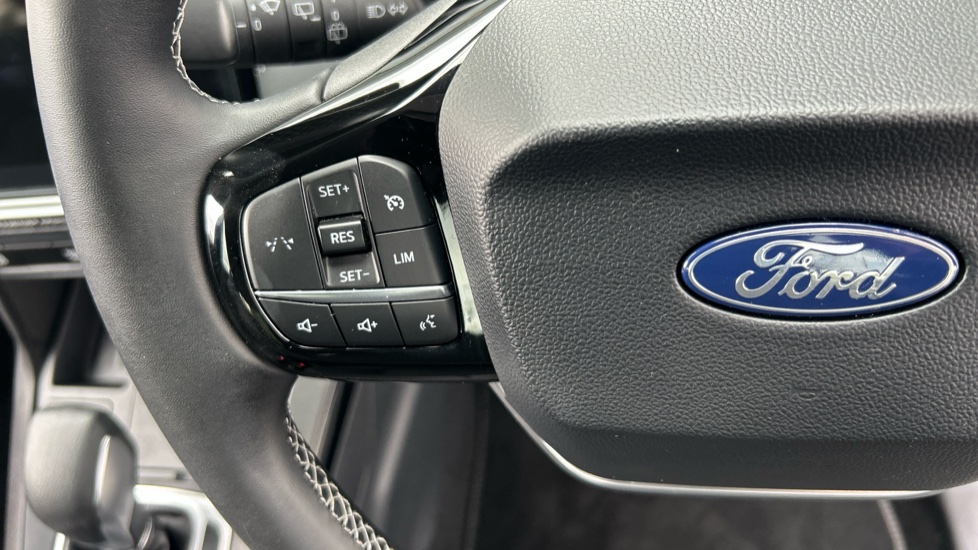 Ford Puma 1.0 EcoBoost Hybrid mHEV Titanium 5dr DCT Petrol Hatchback - Image 28