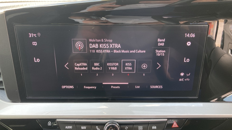 Vauxhall Mokka 100kW Ultimate 50kWh 5dr Auto Electric Hatchback - Image 39