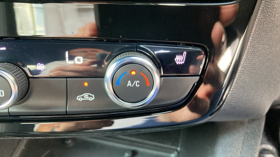 Vauxhall Mokka 100kW Ultimate 50kWh 5dr Auto Electric Hatchback - Image 43