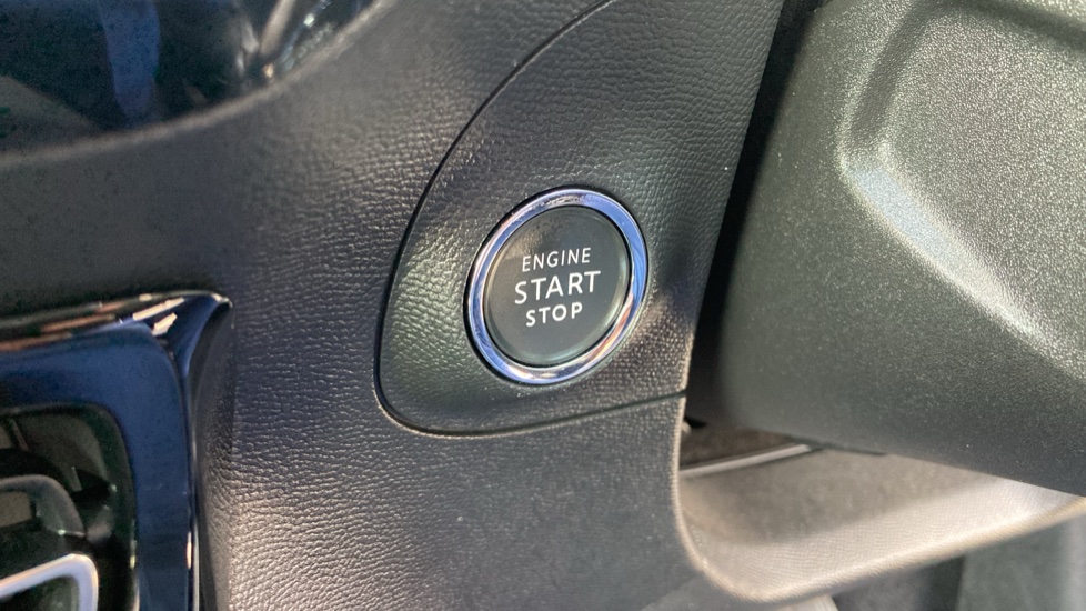 Vauxhall Mokka 100kW Ultimate 50kWh 5dr Auto Electric Hatchback - Image 45