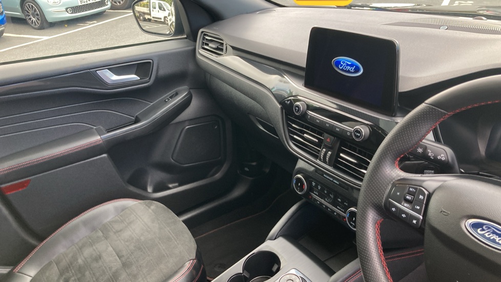 Ford Kuga 2.5 PHEV ST-Line X Edition 5dr CVT Estate - Image 14