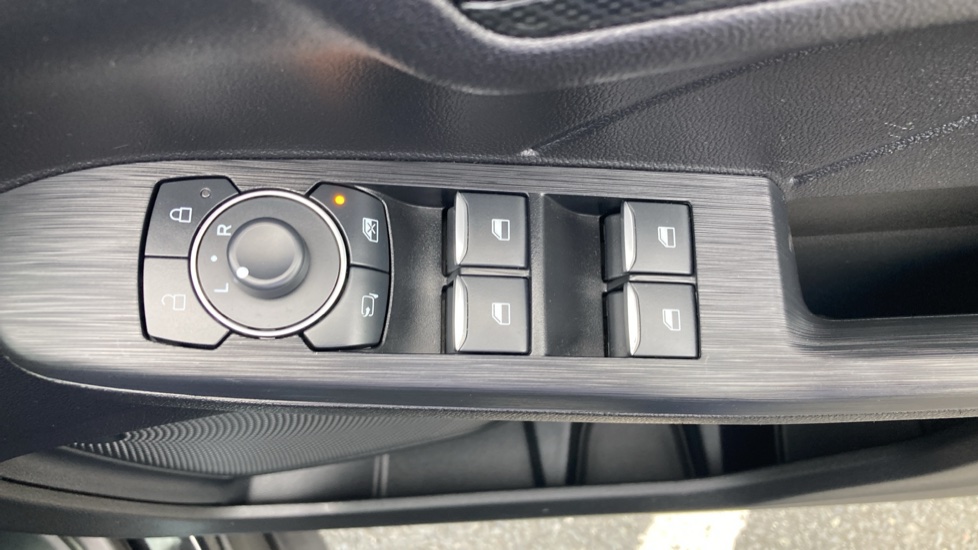 Ford Kuga 2.5 PHEV ST-Line X Edition 5dr CVT Estate - Image 33