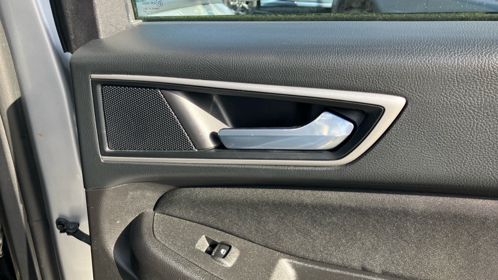 Ford Galaxy 2.0 EcoBlue Zetec 5dr Diesel Estate - Image 34
