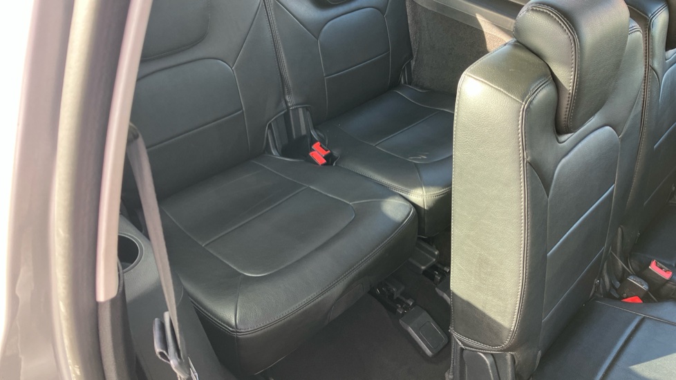 Ford Galaxy 2.0 EcoBlue Zetec 5dr Diesel Estate - Image 37