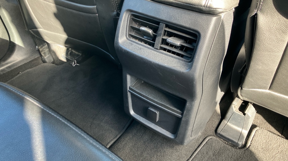 Ford Galaxy 2.0 EcoBlue Zetec 5dr Diesel Estate - Image 39