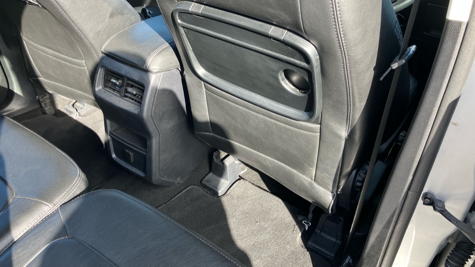 Ford Galaxy 2.0 EcoBlue Zetec 5dr Diesel Estate - Image 40