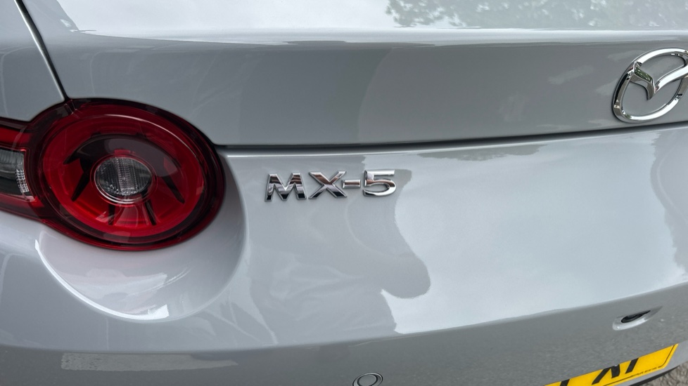 Mazda MX-5 2.0 [184] Homura 2dr Petrol Convertible - Image 23