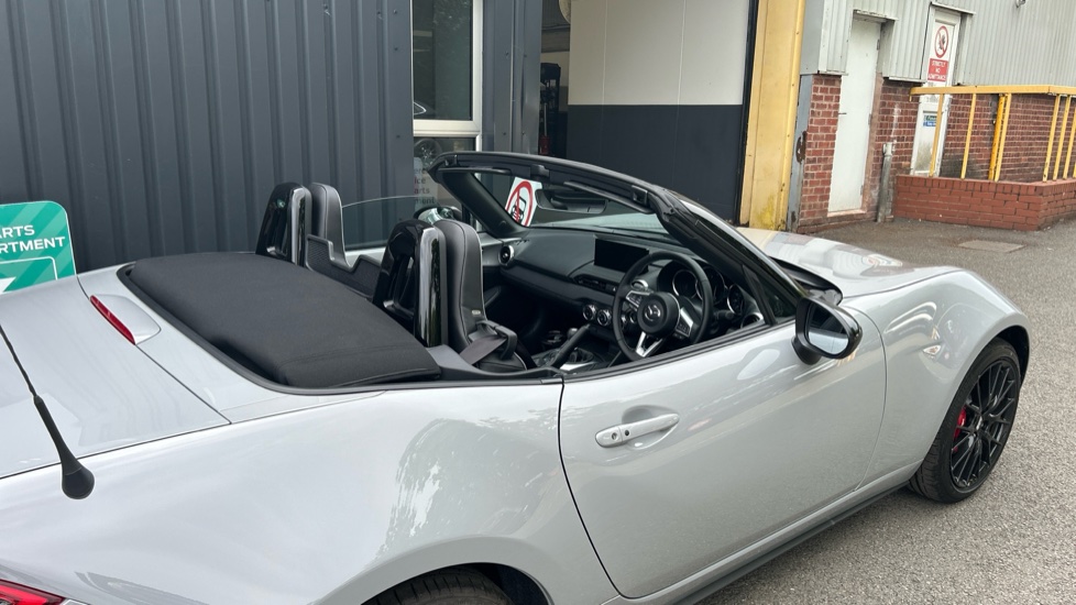 Mazda MX-5 2.0 [184] Homura 2dr Petrol Convertible - Image 32
