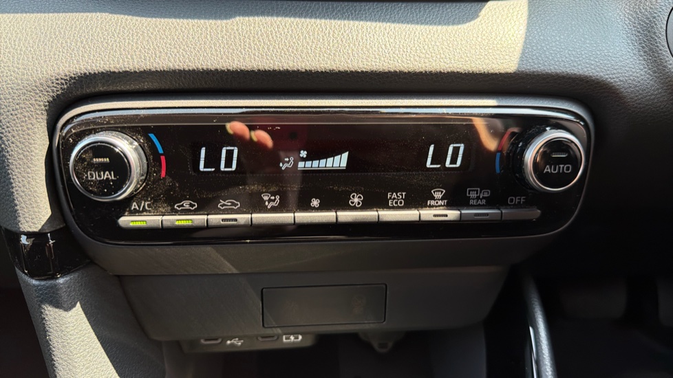 Mazda 2 Hybrid 1.5i Hybrid Homura 5dr CVT Hybrid Hatchback - Image 32