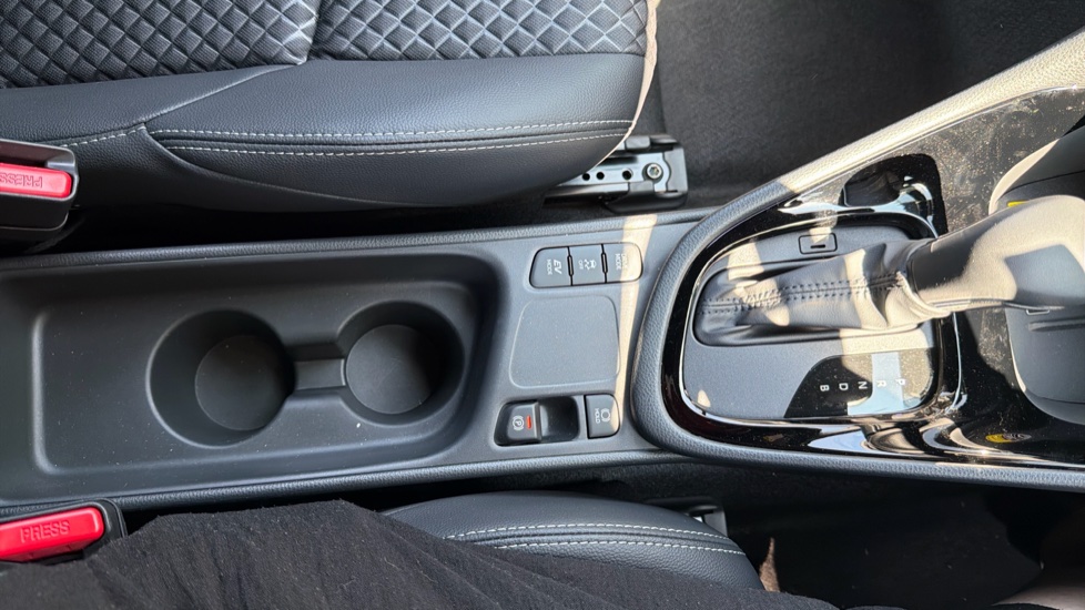Mazda 2 Hybrid 1.5i Hybrid Homura 5dr CVT Hybrid Hatchback - Image 35