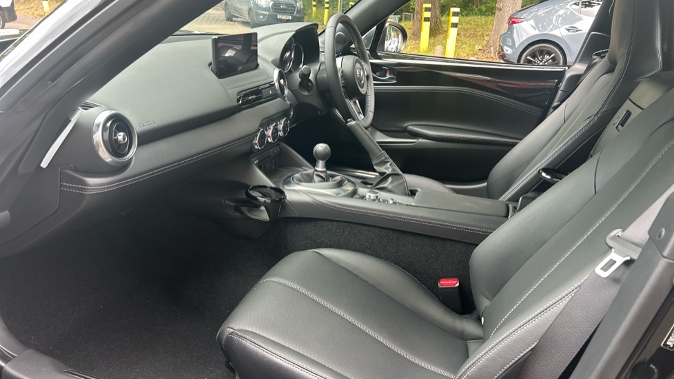Mazda MX-5 2.0 [184] Exclusive-Line 2dr Petrol Convertible RF - Image 16