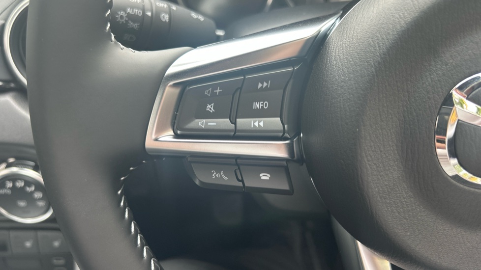 Mazda MX-5 2.0 [184] Exclusive-Line 2dr Petrol Convertible RF - Image 33