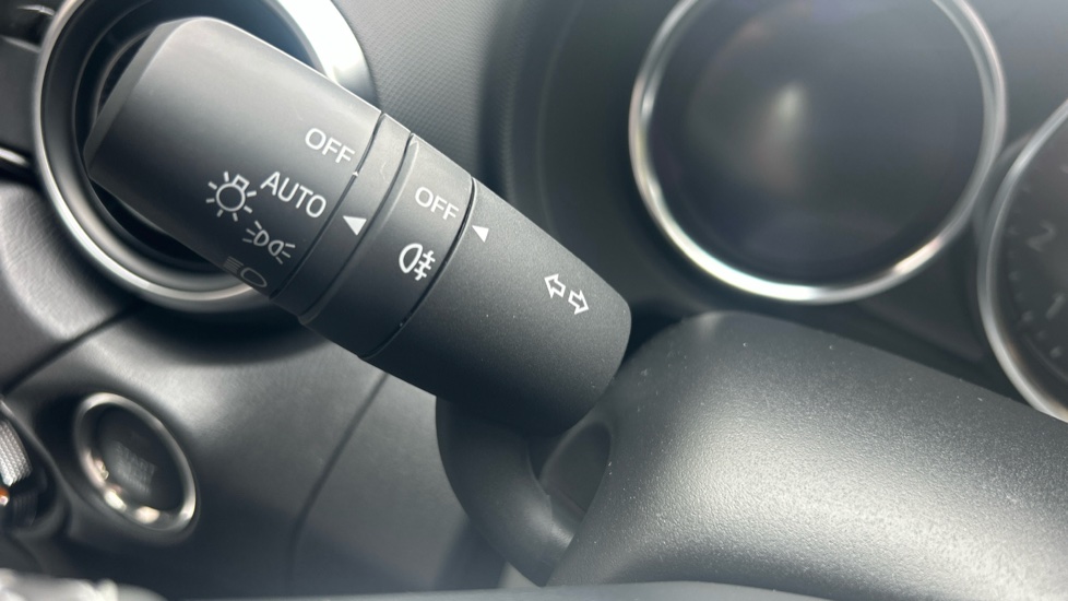 Mazda MX-5 2.0 [184] Exclusive-Line 2dr Petrol Convertible RF - Image 35