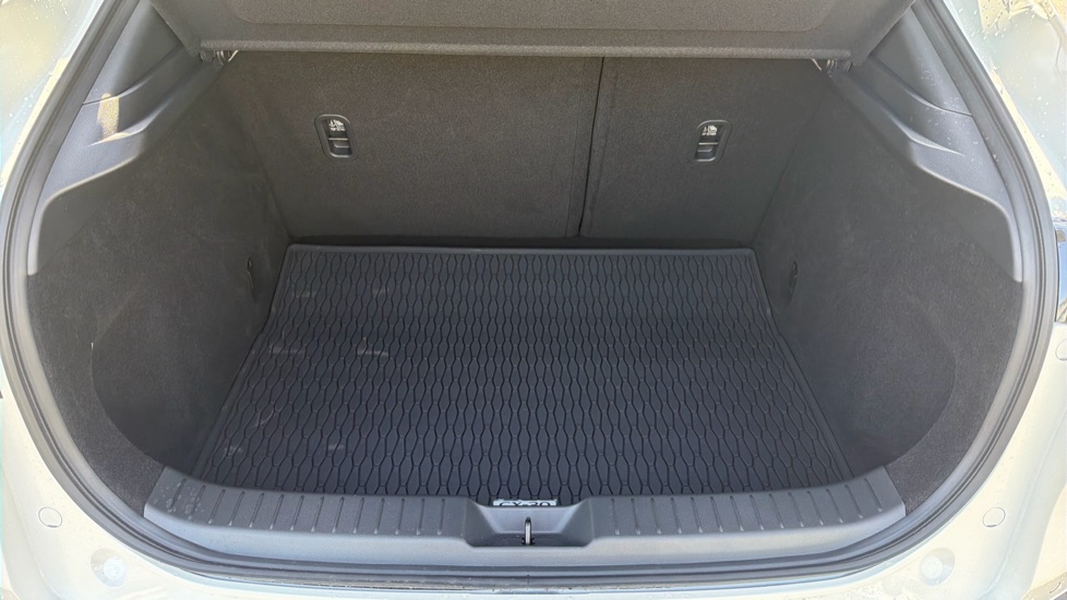 Mazda CX-30 2.0 e-Skyactiv X MHEV Homura 5dr Auto [Sunroof] Petrol Hatchback - Image 4