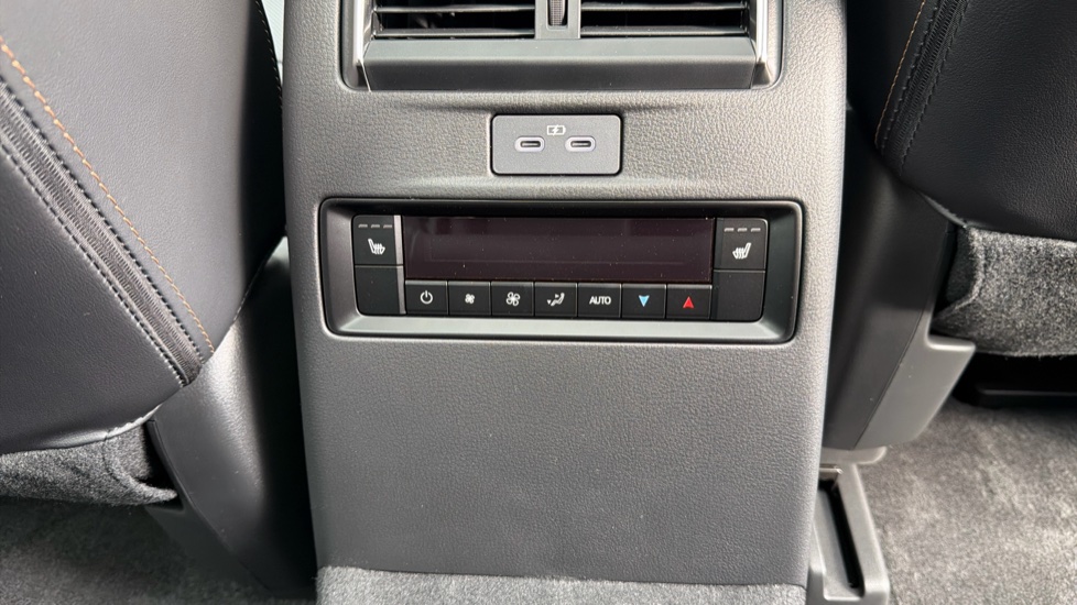 Mazda CX-80 3.3d Homura 5dr Auto AWD [Panoramic Roof] Diesel Estate - Image 40