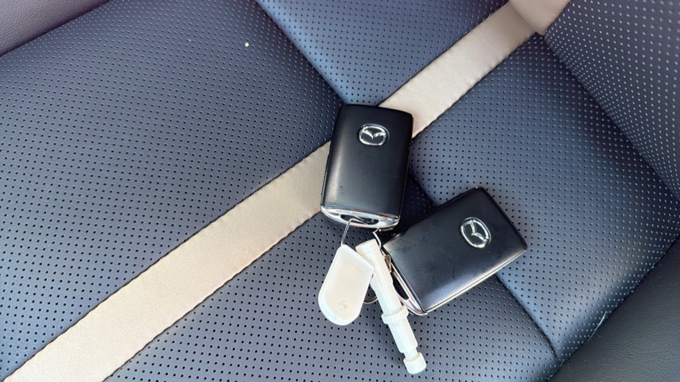Mazda CX-60 2.5 PHEV Homura Plus 5dr Auto Estate - Image 20
