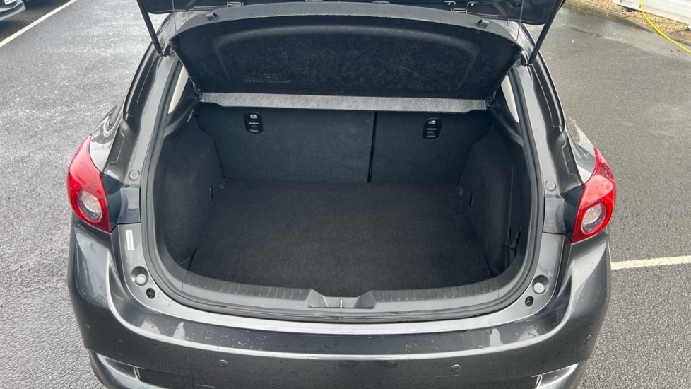 Mazda 3 2.0 SE-L Nav 5dr Petrol Hatchback - Image 4