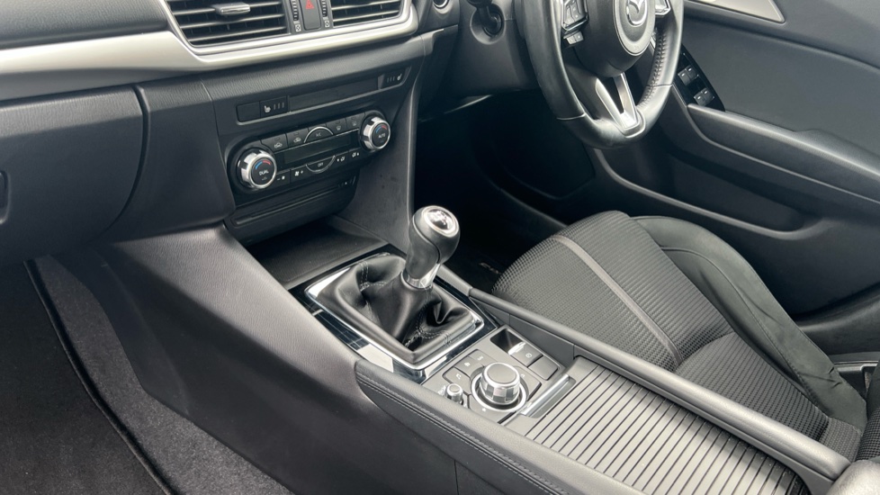 Mazda 3 2.0 SE-L Nav 5dr Petrol Hatchback - Image 13