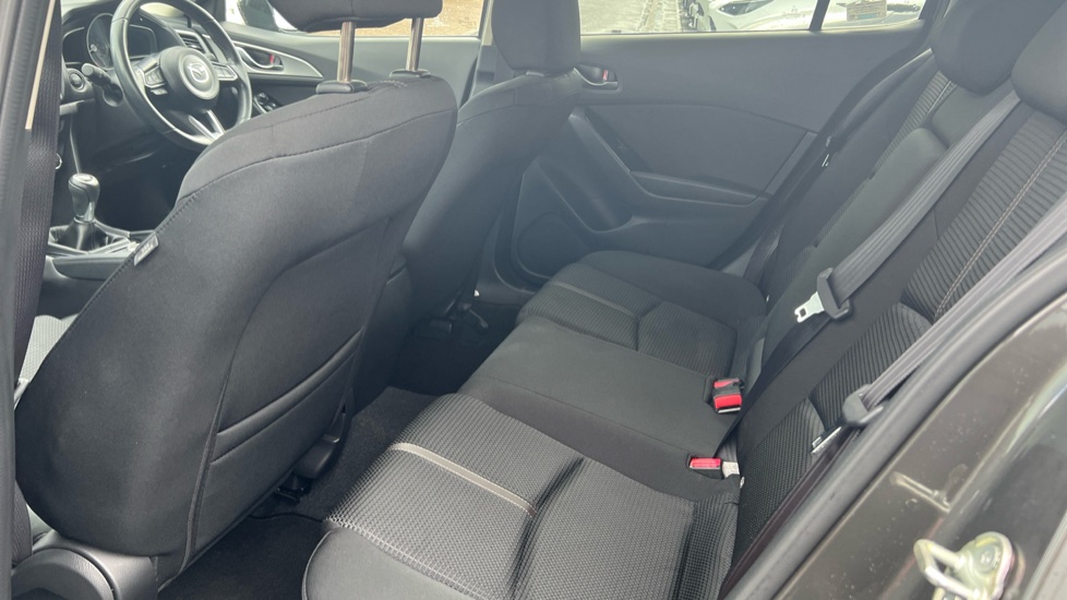 Mazda 3 2.0 SE-L Nav 5dr Petrol Hatchback - Image 16