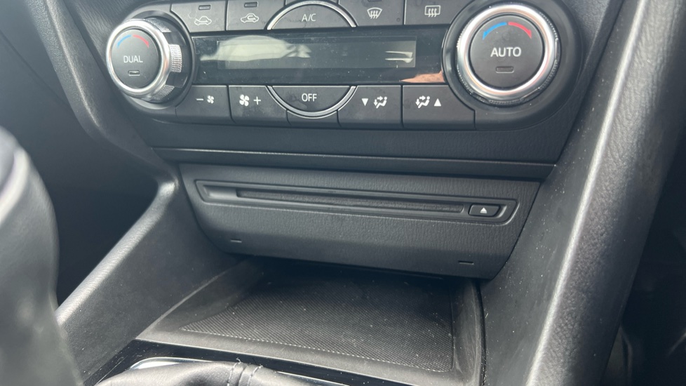 Mazda 3 2.0 SE-L Nav 5dr Petrol Hatchback - Image 37