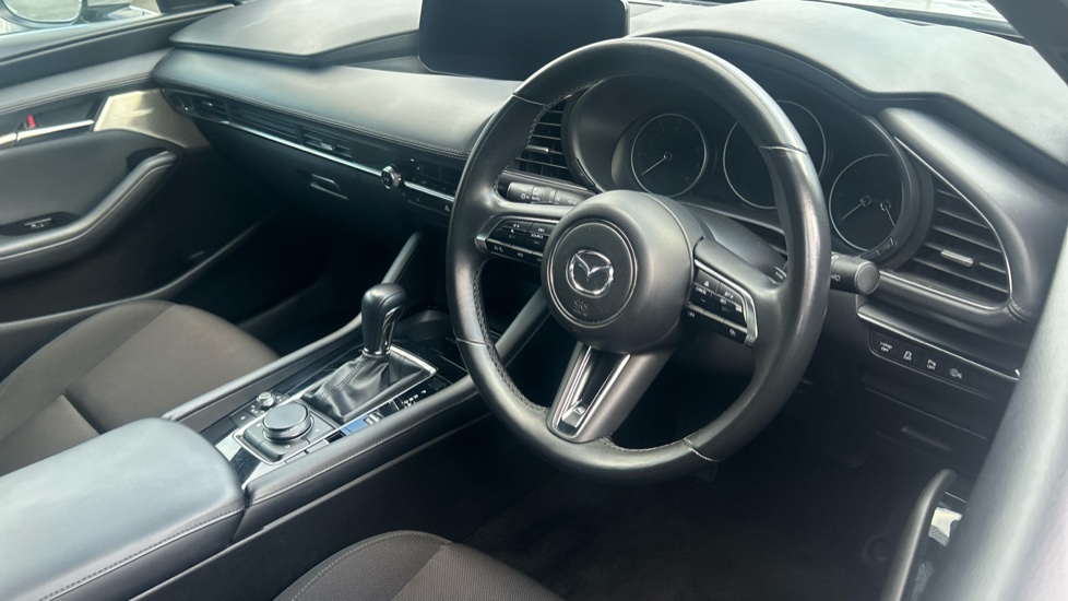 Mazda 3 2.5 e-Skyactiv G MHEV 140 Exclusive-Line 5dr Auto Petrol Hatchback - Image 11