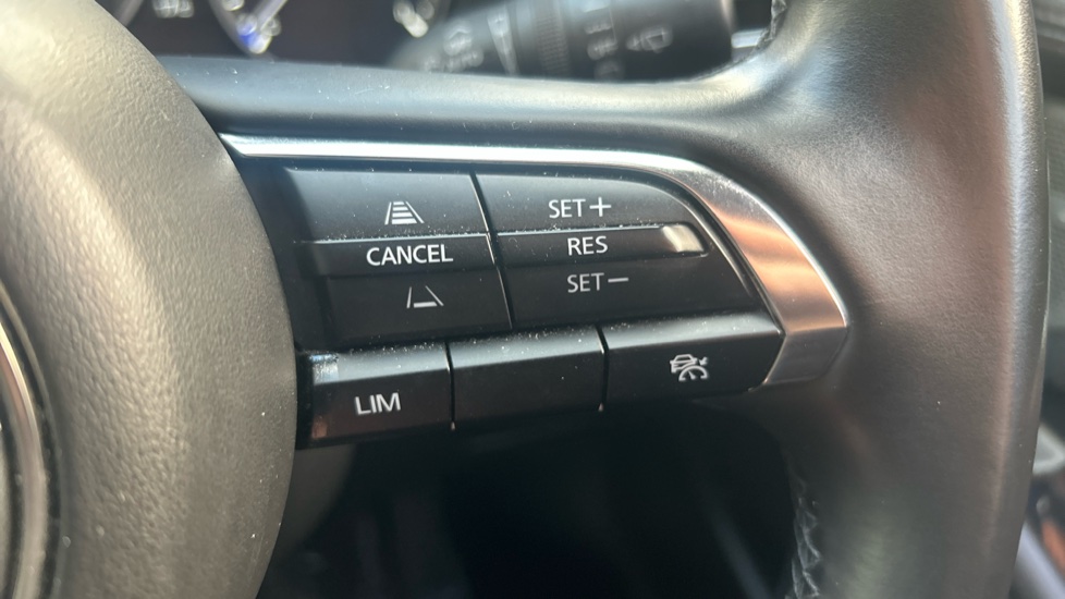 Mazda 3 2.5 e-Skyactiv G MHEV 140 Exclusive-Line 5dr Auto Petrol Hatchback - Image 32
