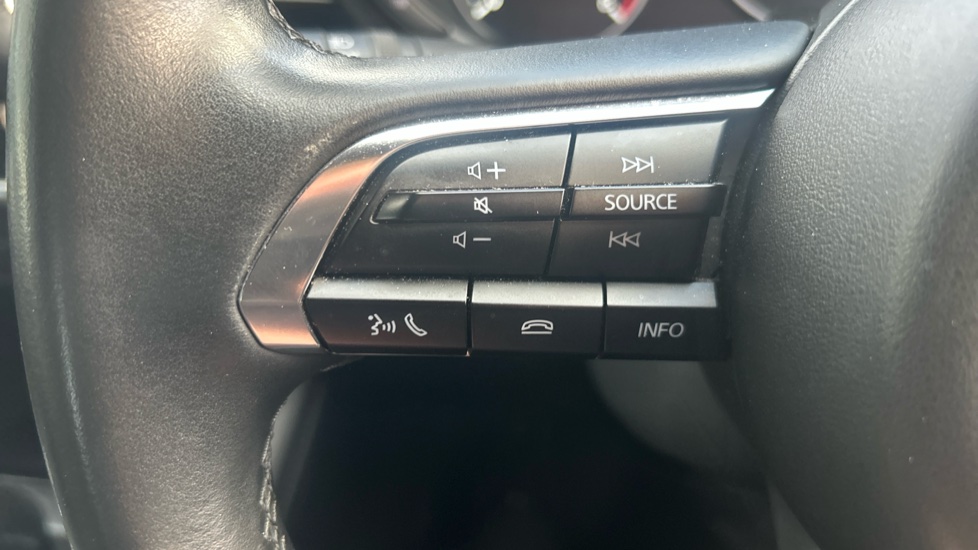 Mazda 3 2.5 e-Skyactiv G MHEV 140 Exclusive-Line 5dr Auto Petrol Hatchback - Image 35