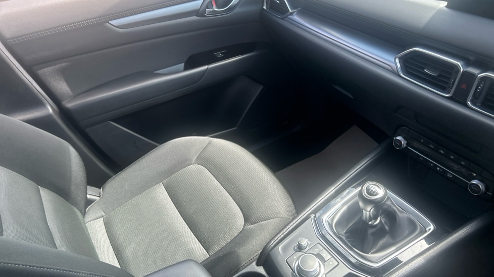 Mazda CX-5 2.0 e-Skyactiv G MHEV Centre-Line 5dr Petrol Estate - Image 14