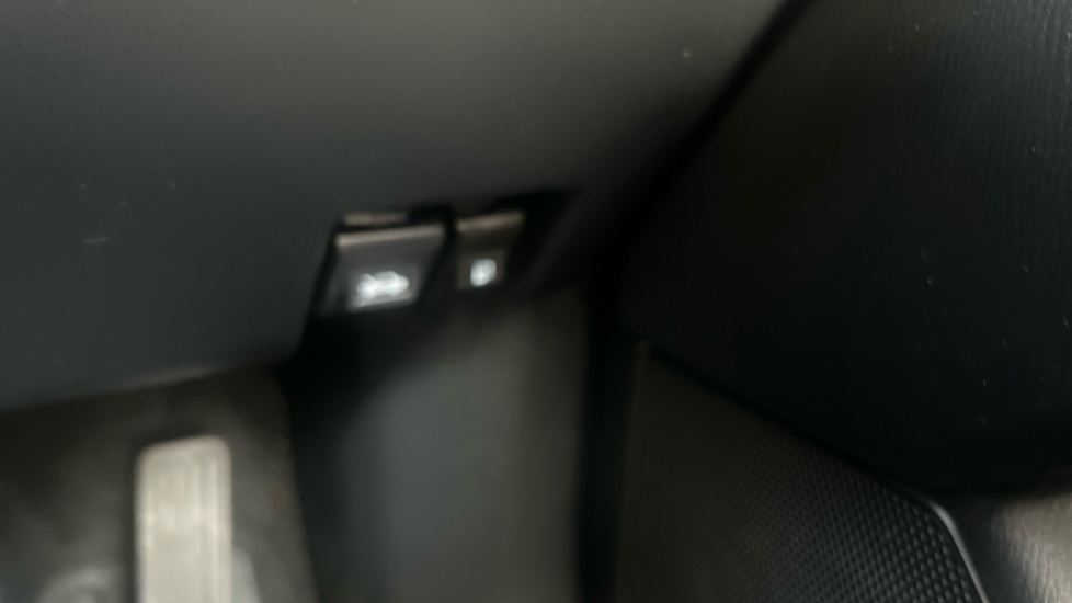 Mazda CX-5 2.0 e-Skyactiv G MHEV Centre-Line 5dr Petrol Estate - Image 36