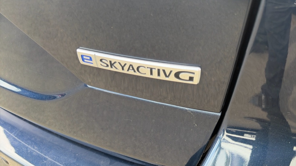 Mazda CX-5 2.0 e-Skyactiv G MHEV Takumi 5dr Petrol Estate - Image 8