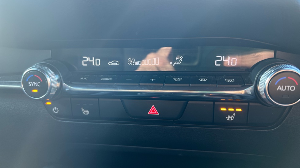 Mazda 3 2.5 e-Skyactiv G MHEV [140] Homura 5dr Auto Petrol Hatchback - Image 39