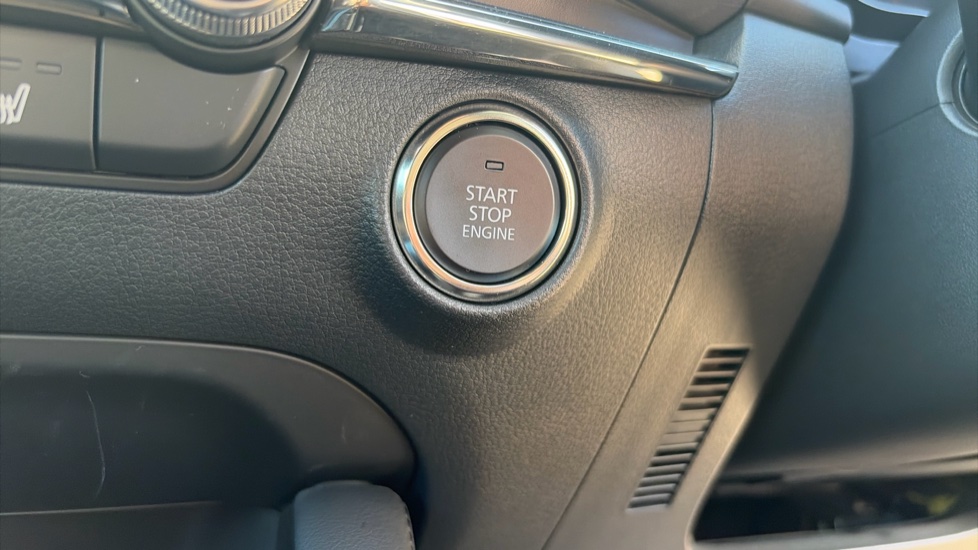 Mazda 3 2.0 e-Skyactiv G MHEV Exclusive-Line 5dr Petrol Hatchback - Image 21