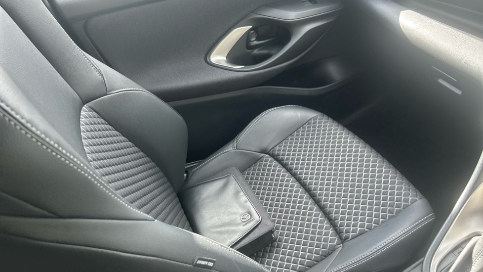 Mazda 2 Hybrid 1.5i Hybrid Select 5dr CVT Hybrid Hatchback - Image 14
