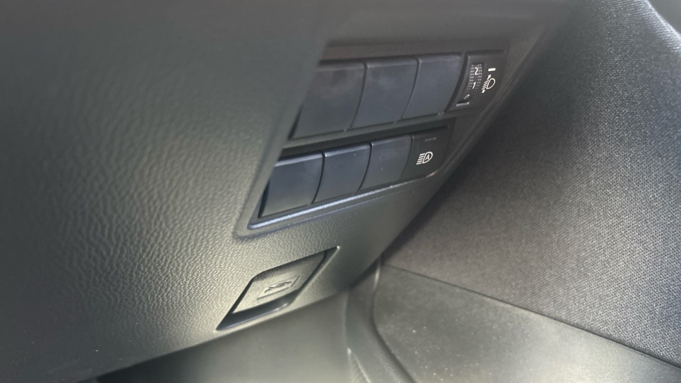 Mazda 2 Hybrid 1.5i Hybrid Select 5dr CVT Hybrid Hatchback - Image 32