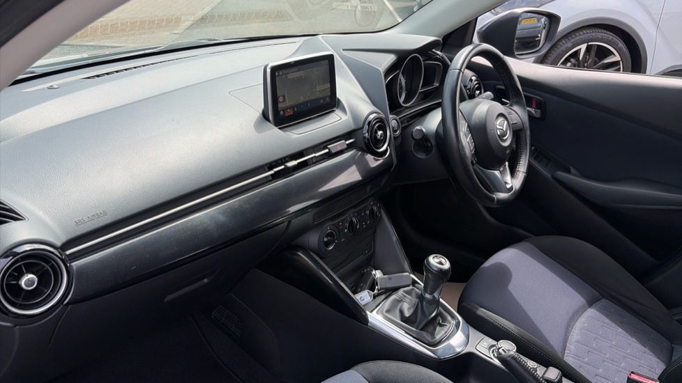 Mazda 2 1.5 SE-L Nav 5dr Petrol Hatchback - Image 9