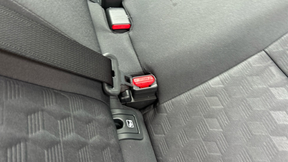 Mazda 2 Hybrid 1.5i Hybrid Centre Line 5dr CVT Hybrid Hatchback - Image 17
