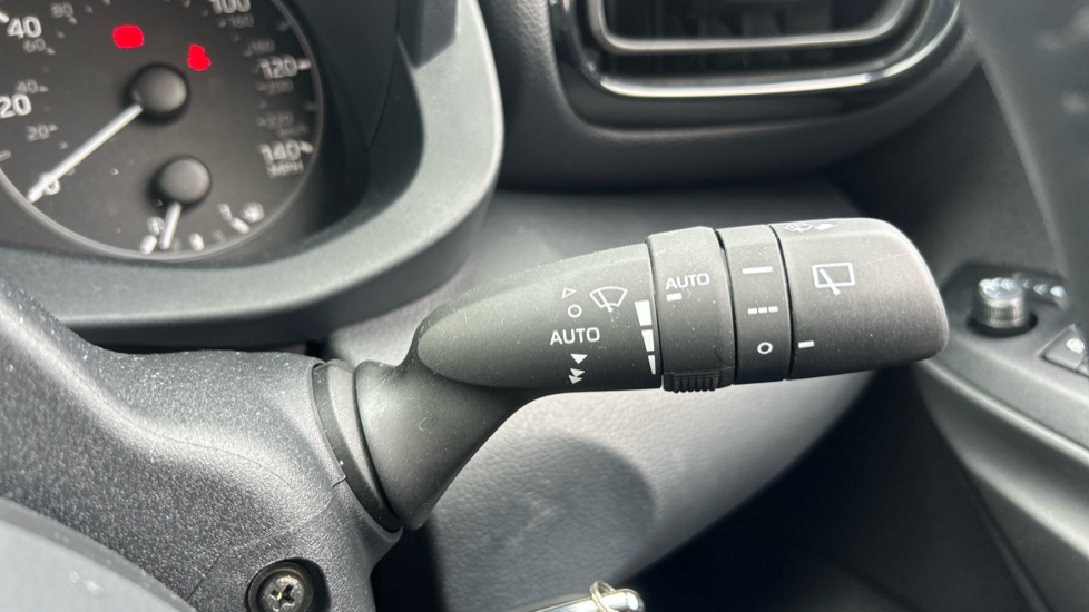 Mazda 2 Hybrid 1.5i Hybrid Centre Line 5dr CVT Hybrid Hatchback - Image 25