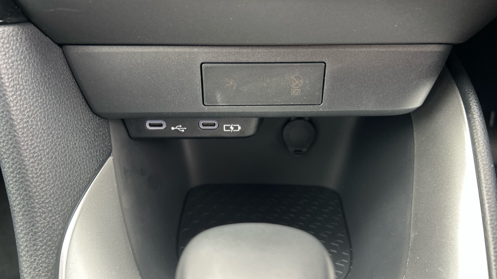 Mazda 2 Hybrid 1.5i Hybrid Centre Line 5dr CVT Hybrid Hatchback - Image 30