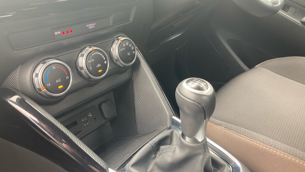 Mazda 2 1.5 Skyactiv G 75 SE-L 5dr Petrol Hatchback - Image 13