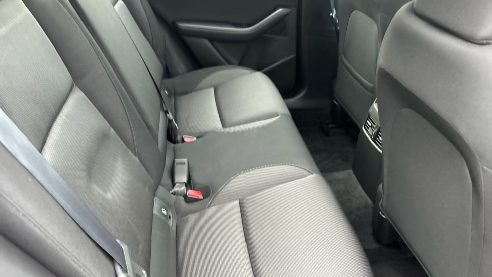 Mazda CX-30 2.0 Skyactiv-G MHEV SE-L Lux 5dr Petrol Hatchback - Image 16