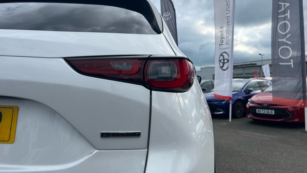 Mazda CX-5 2.0 e-Skyactiv G MHEV Exclusive-Line 5dr Petrol Estate - Image 28