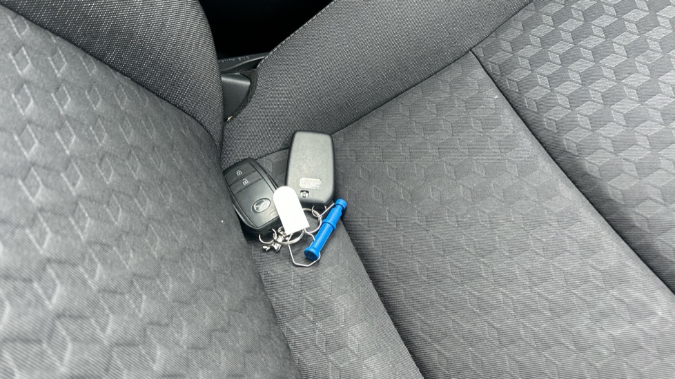 Mazda 2 Hybrid 1.5i Hybrid Agile 5dr CVT Hybrid Hatchback - Image 20