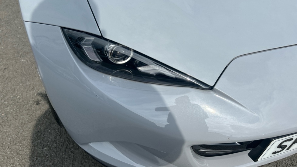 Mazda MX-5 2.0 [184] Exclusive-Line 2dr Petrol Convertible RF - Image 8