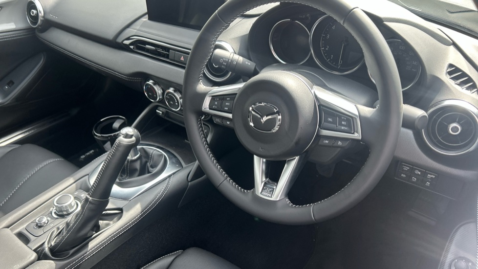 Mazda MX-5 2.0 [184] Exclusive-Line 2dr Petrol Convertible RF - Image 11