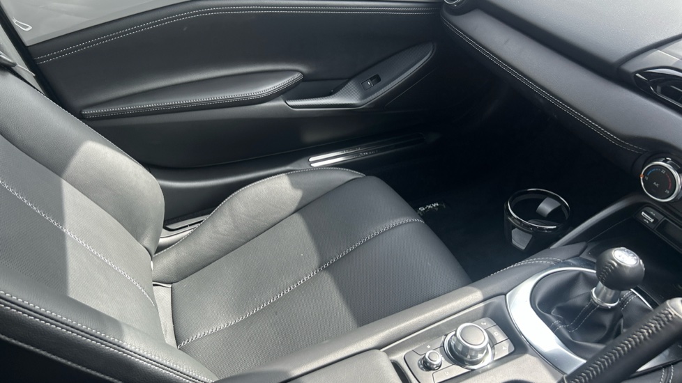 Mazda MX-5 2.0 [184] Exclusive-Line 2dr Petrol Convertible RF - Image 14