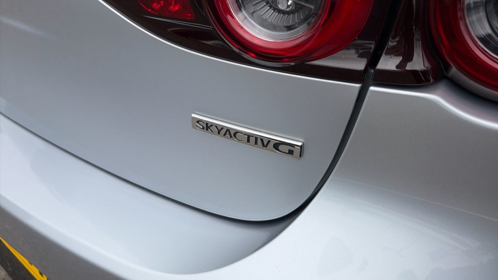 Mazda 3 2.0 Skyactiv G MHEV SE-L Lux 5dr Petrol Hatchback - Image 8