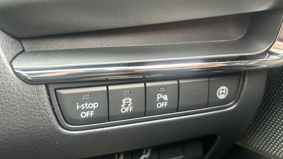 Mazda 3 2.0 Skyactiv-X MHEV GT Sport 4dr Petrol Saloon - Image 23